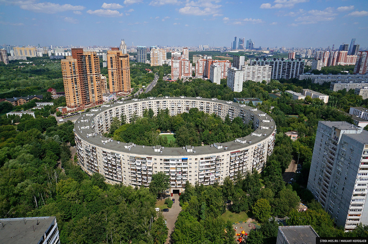 «Бублики», которые нельзя съесть: уникальные круглые дома в Москве — Комплекс градостроительной политики и строительства города Москвы