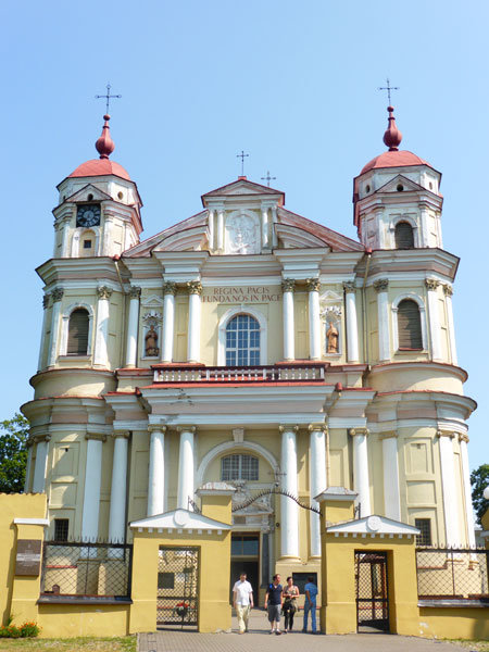 костел петра и павла в вильнюсе фото