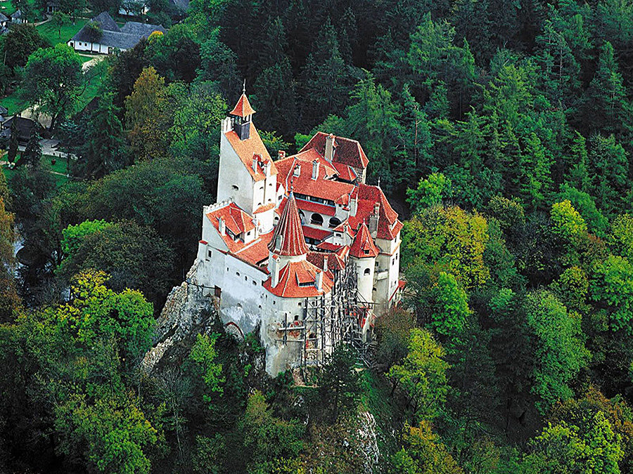 замок дракулы в румынии фото