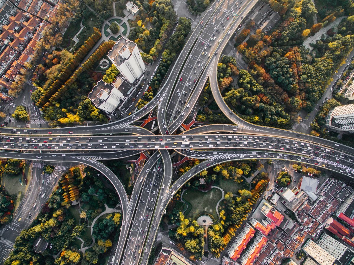 автомобильные дороги и улицы