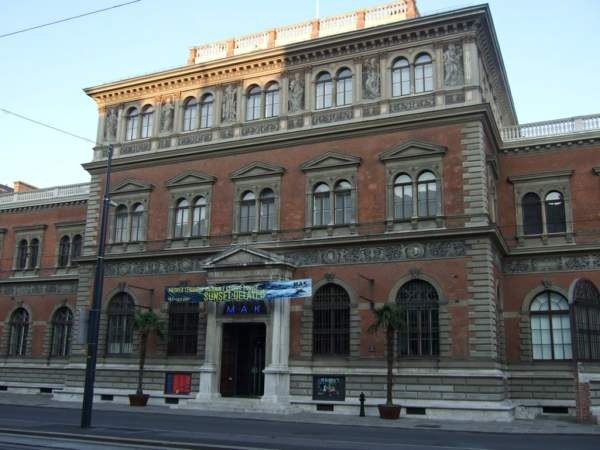 музей прикладного искусства в вене фото