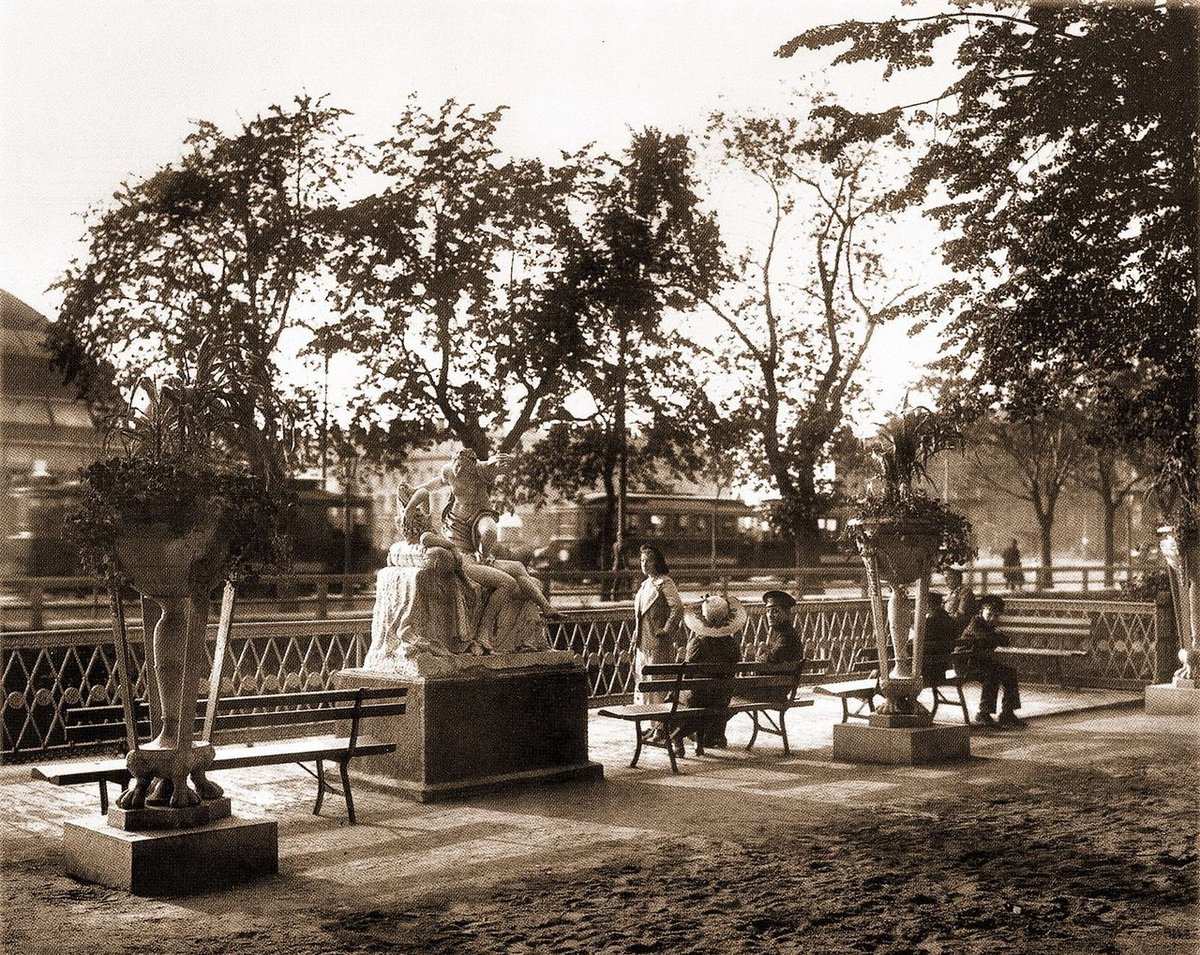 Летний сад Петербурга