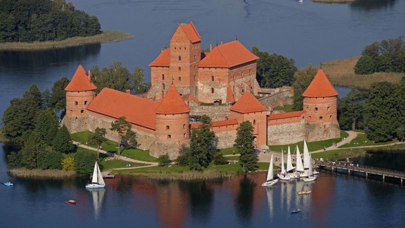 тракайский замок литва фото