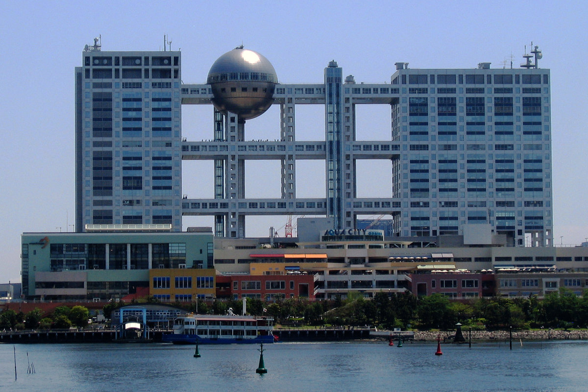 здание fuji television в одайбе, токио (1996) фото