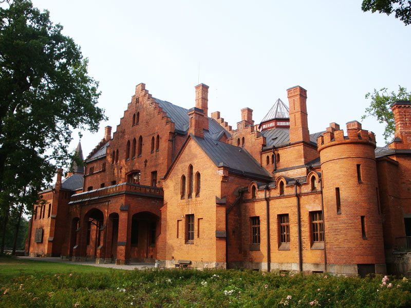 замок сангасте фото