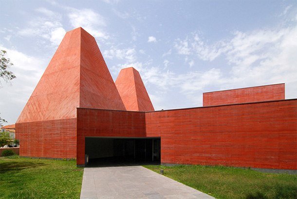 casa das histórias paula rego кашкайш фото
