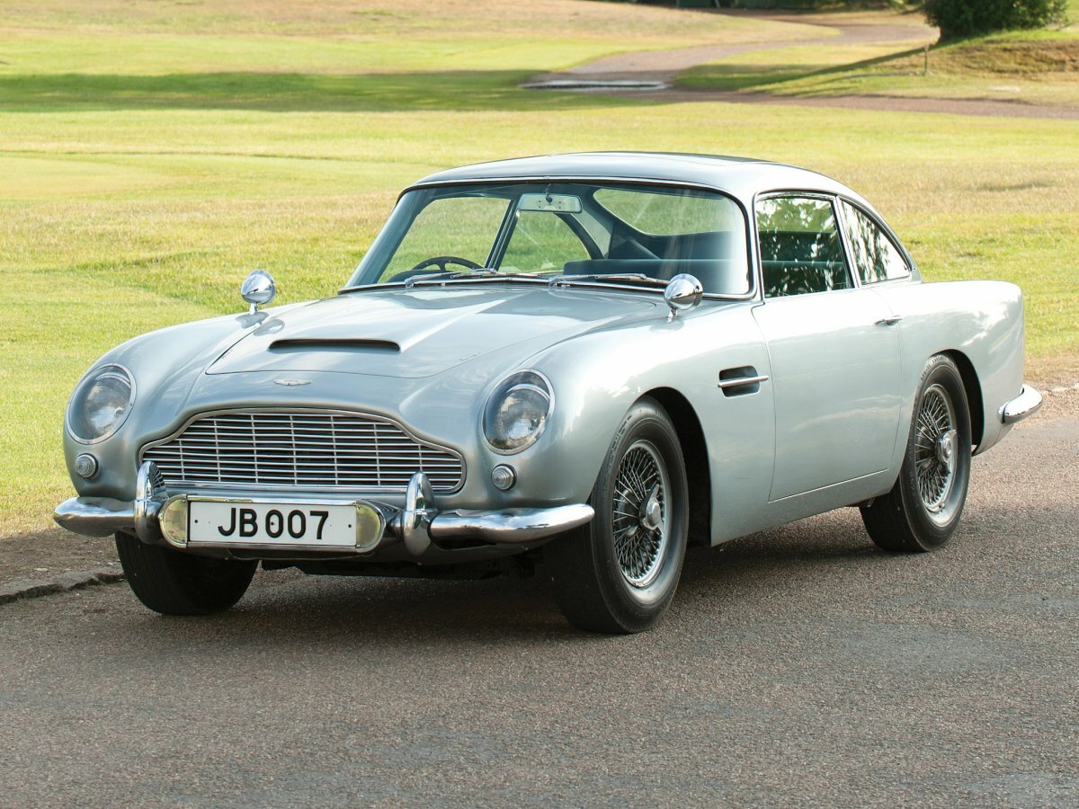 aston martin db5 фото