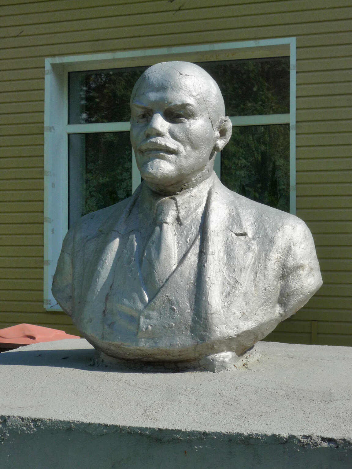 бюст ленин фото