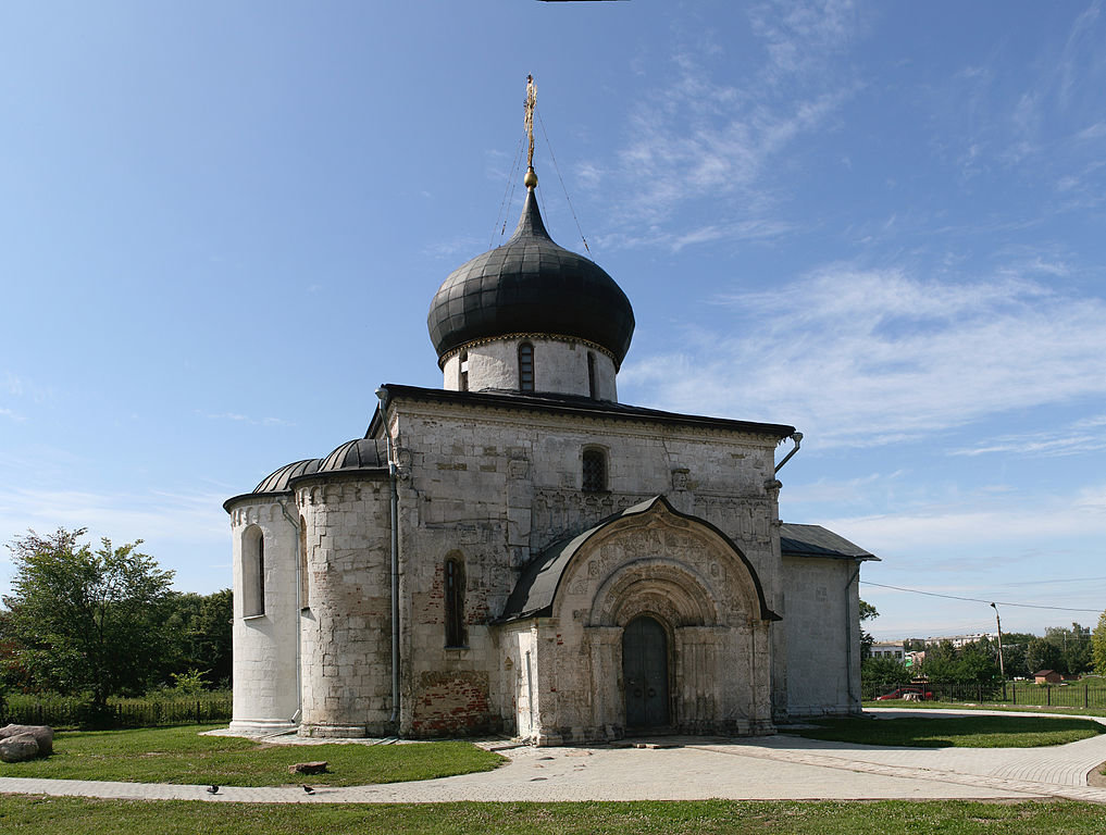 георгиевский собор в юрьеве польском фото