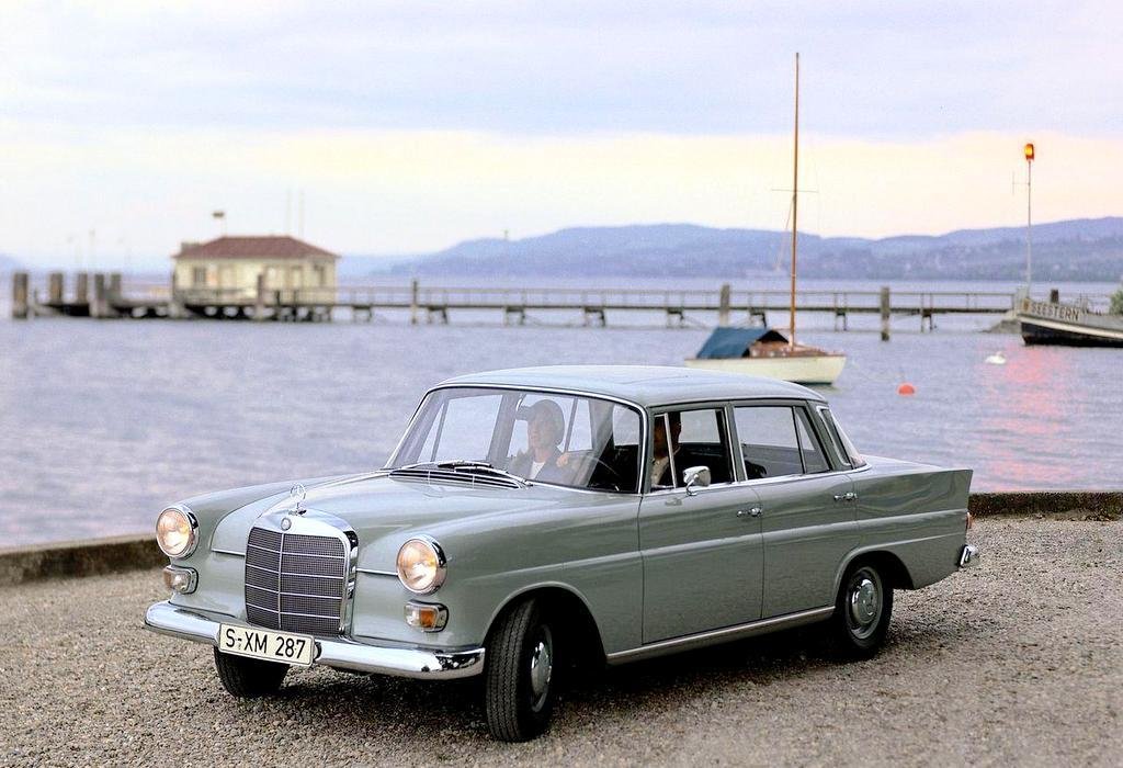 mercedes benz w фото