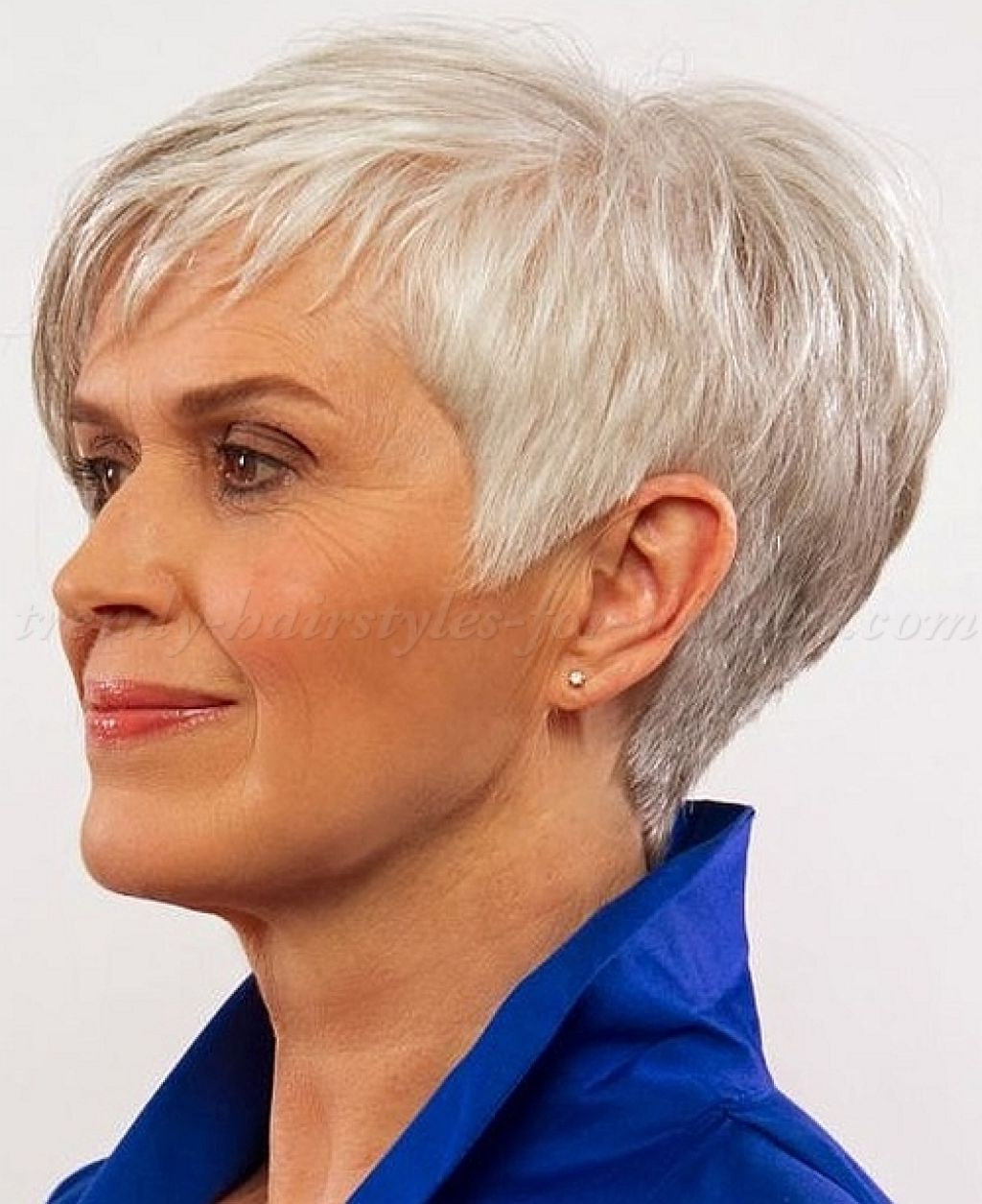 short haircuts women over 60