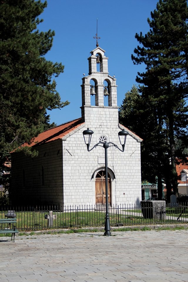 влашская церковь цетинье фото