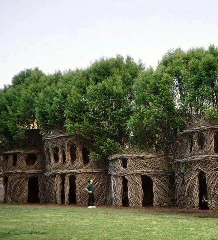 скульптуры patrick dougherty фото