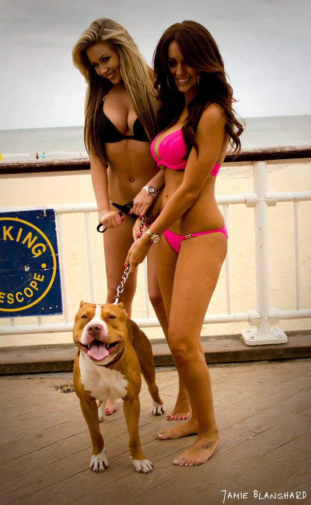 pit-bull-girls-naked