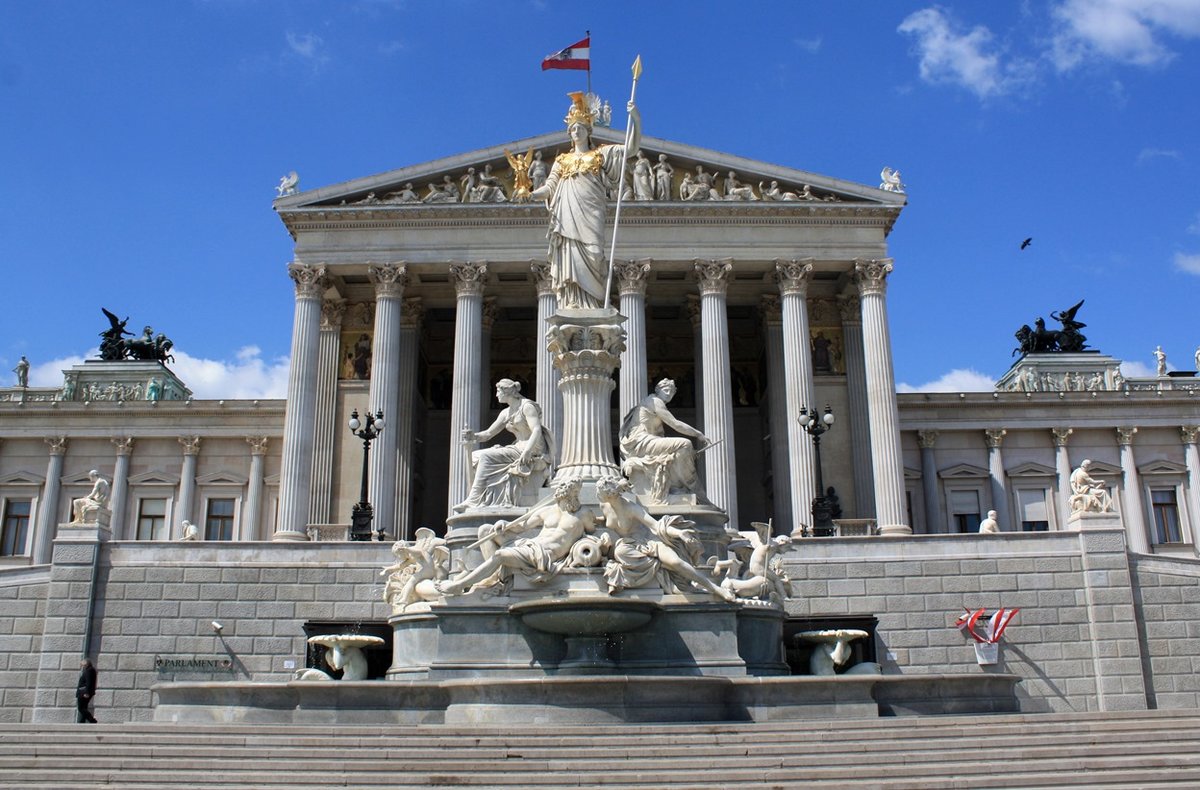 парламент вена австрия фото