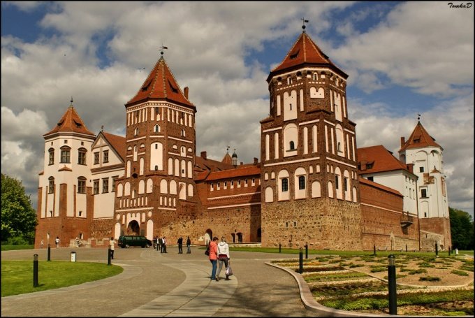беларусь мирский замок фото