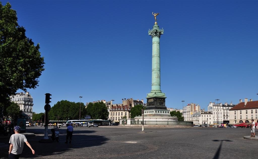 площадь бастилии в париже фото