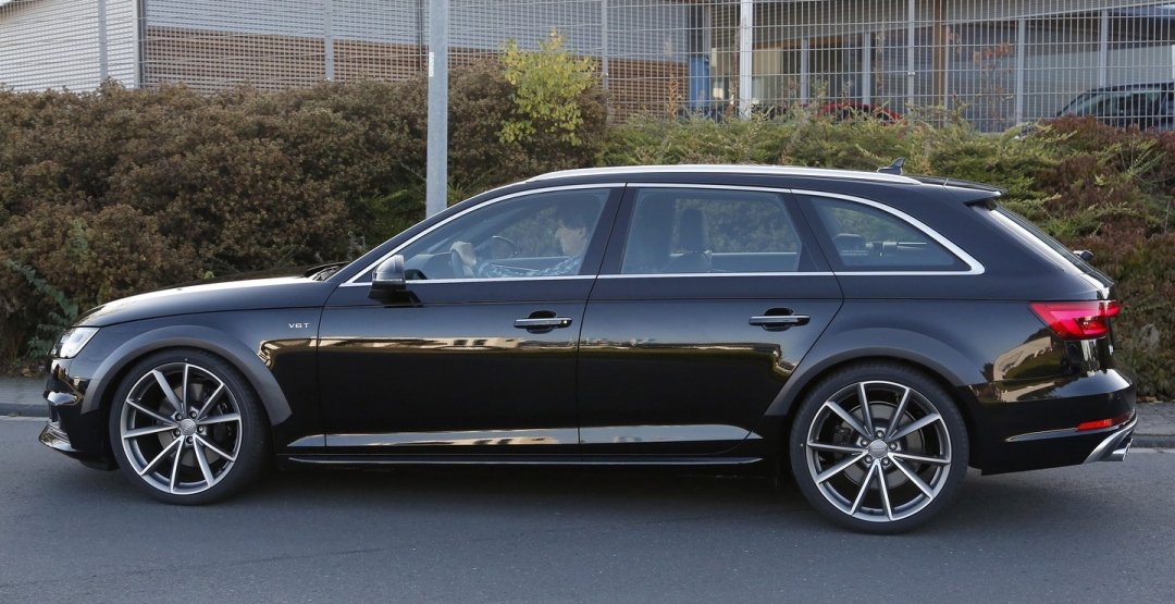audi rs 4 avant фото