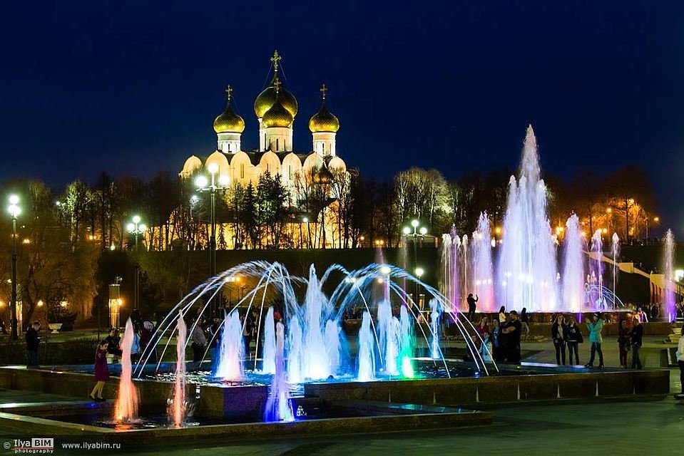 ярославль стрелка фонтаны фото