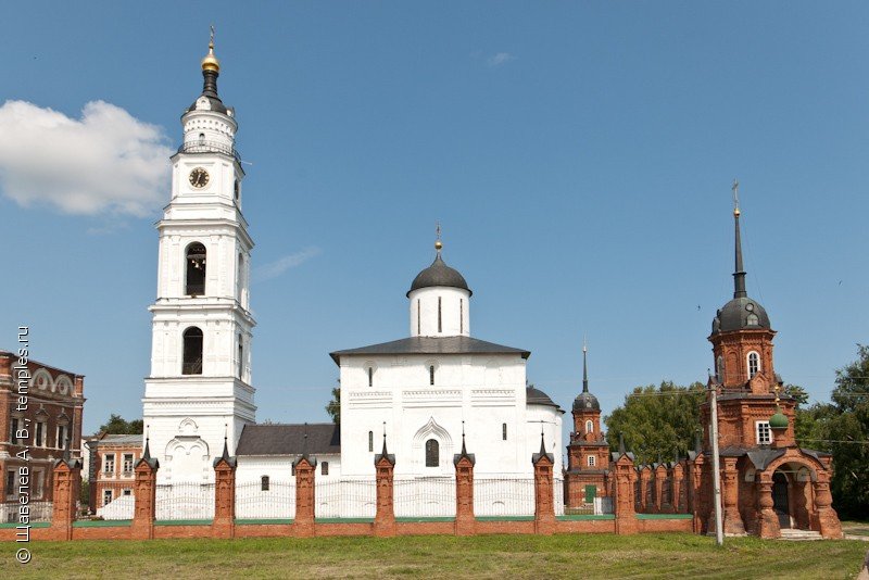 воскресенский собор волоколамск фото