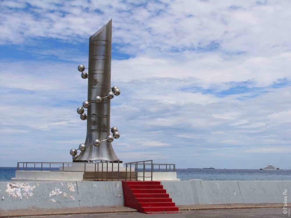 tsunami monument в мальдивах фото