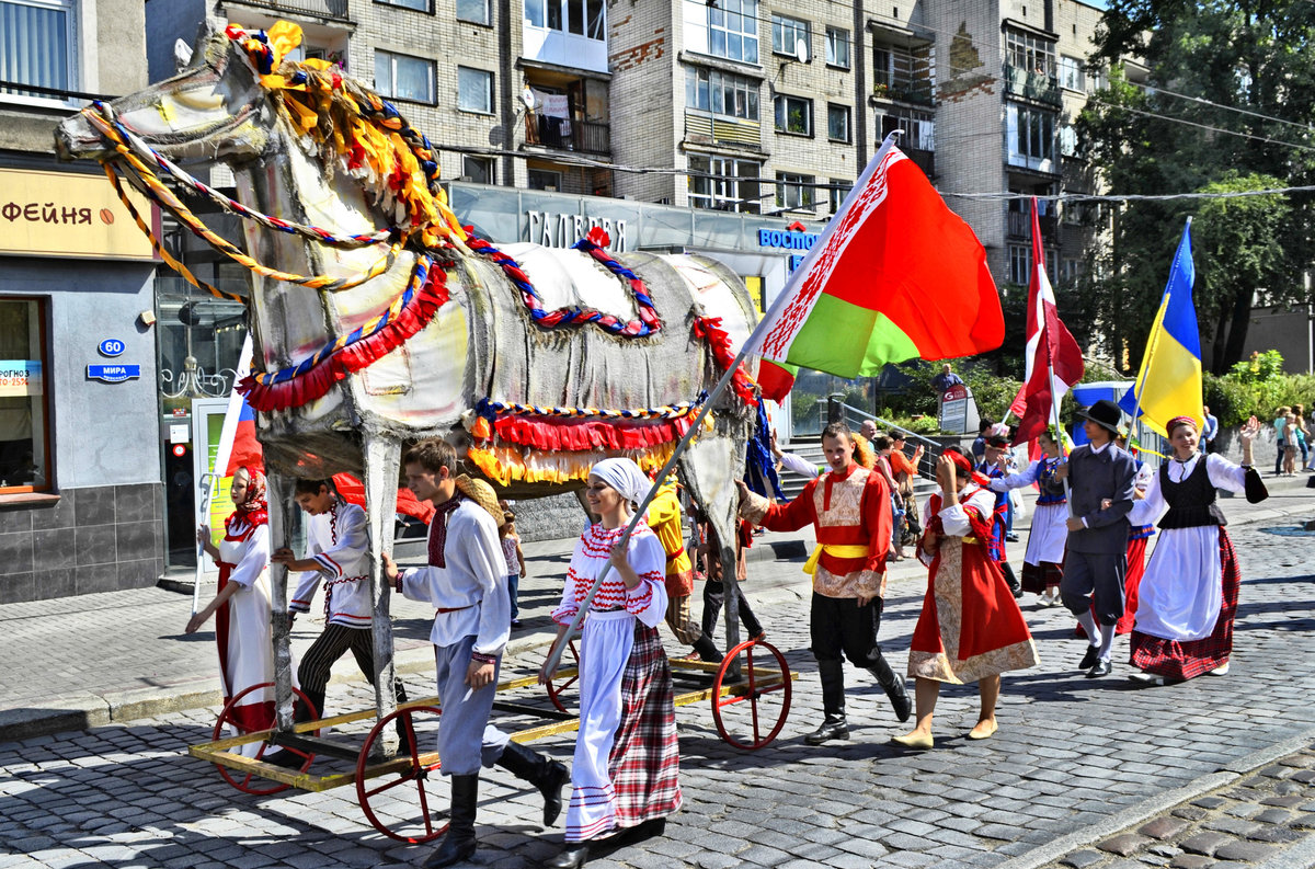 праздник эмешен в люксембурге фото