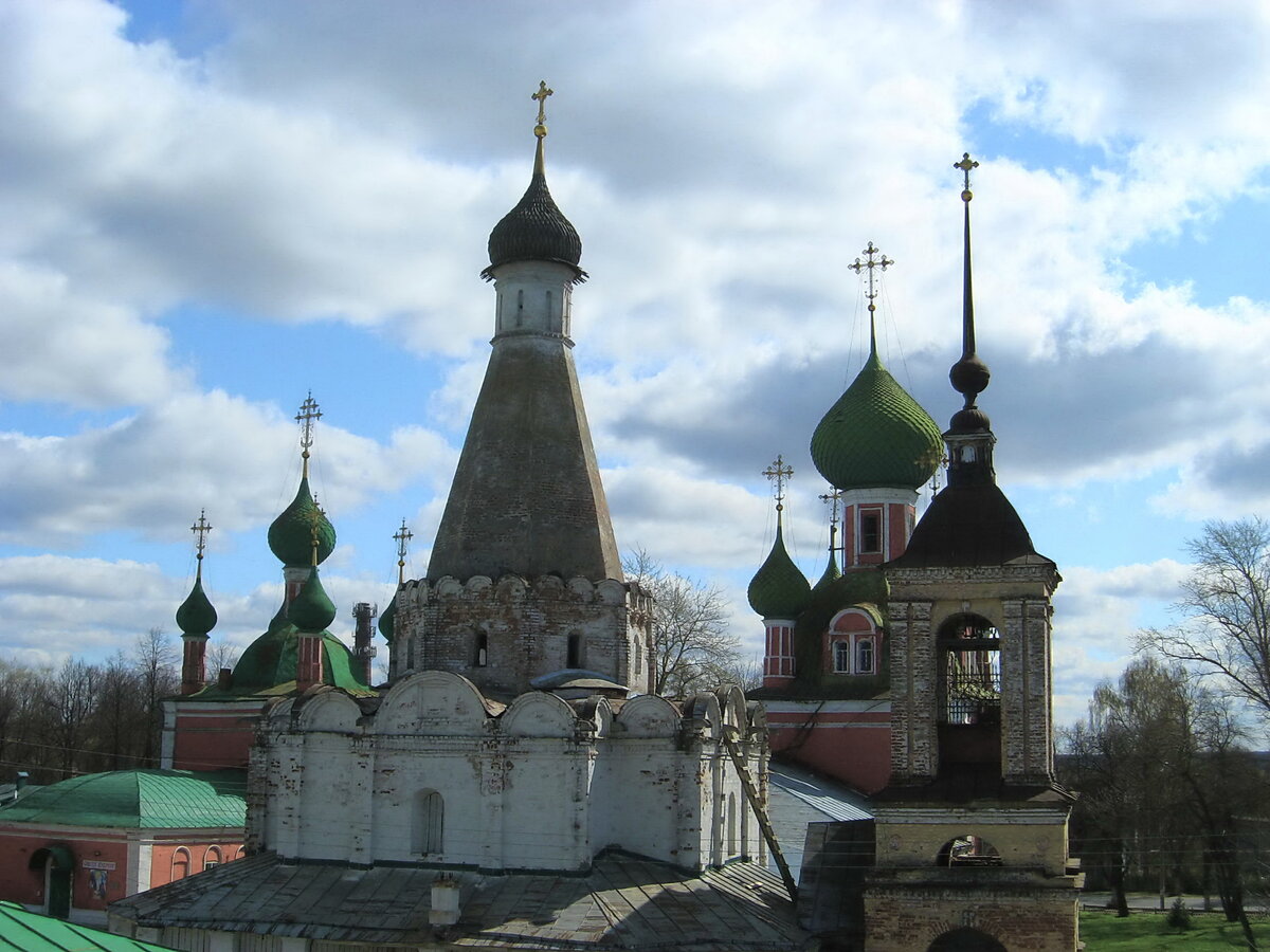 успенская церковь алексеевского монастыря в угличе фото