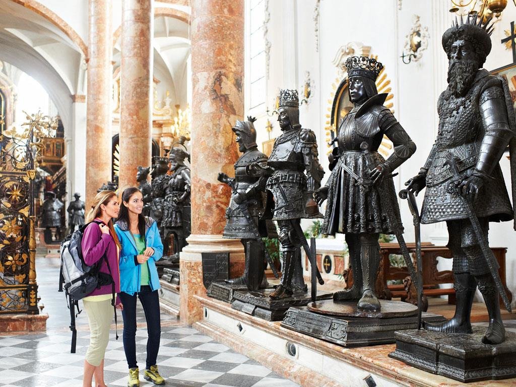 хофкирхе инсбрук фото