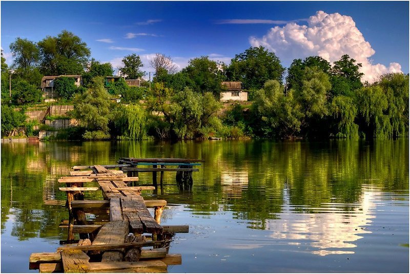 мостки на реке в деревне фото