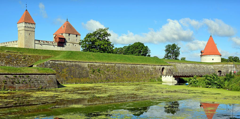 Kuressaare, Эстония фото