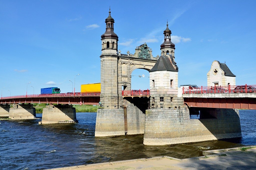 мост королевы луизы в советске фото