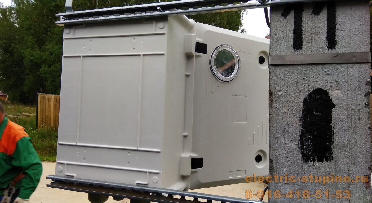 Установка счетчика на столбе - монтаж электрощита