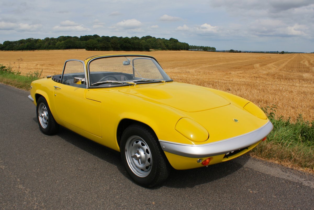 lotus elan фото