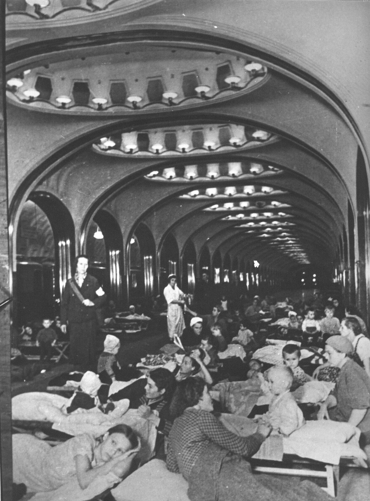 метро маяковская 1941 фото