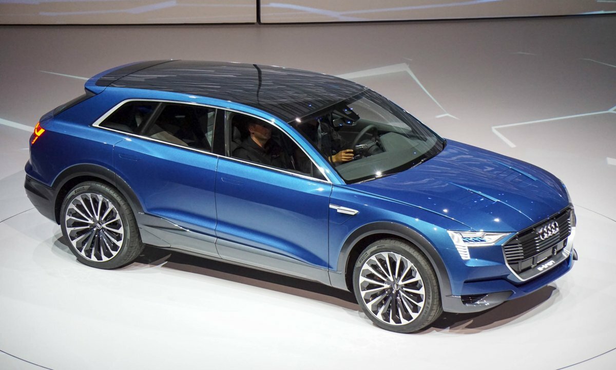 audi e-tron фото