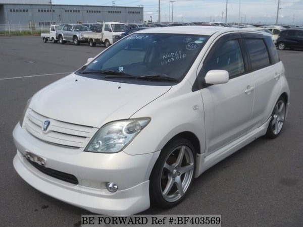 Modified Toyota Ist 2005