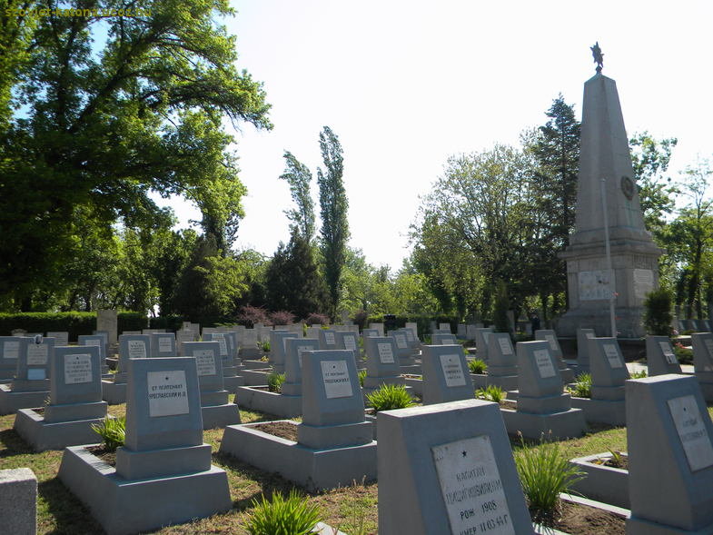 воинское кладбище фото