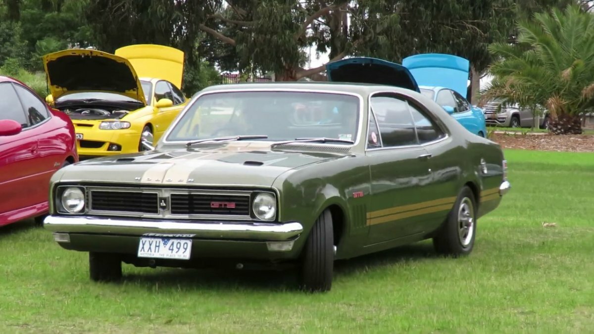 holden hq monaro gts 350 фото