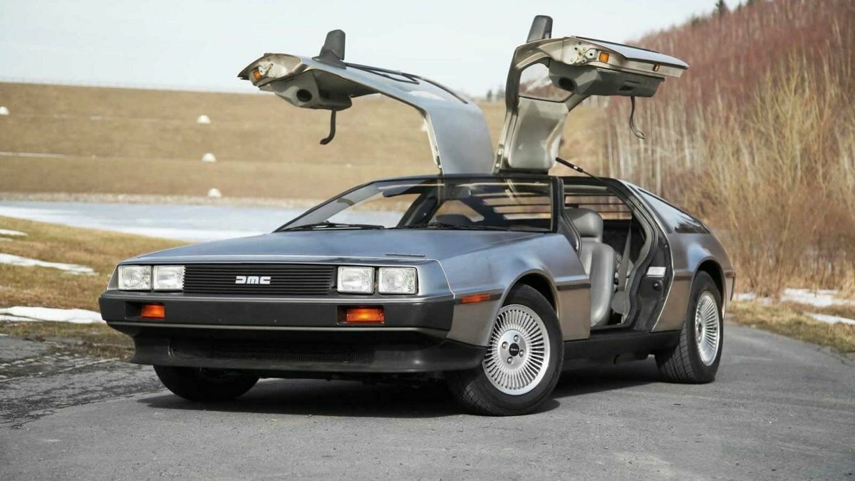 delorean dmc-12 фото