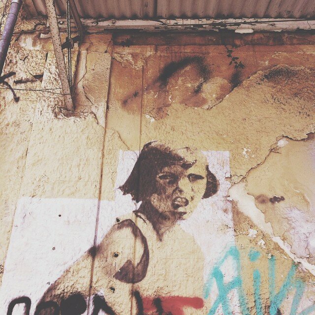 vhils граффити фото