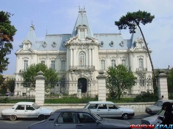 дворец в румынии фото