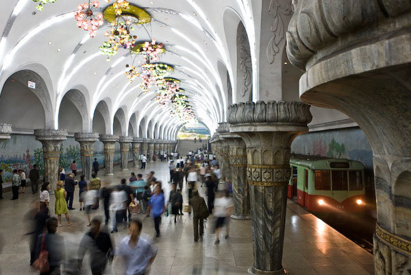 метро пхеньяна самые красивые станции фото
