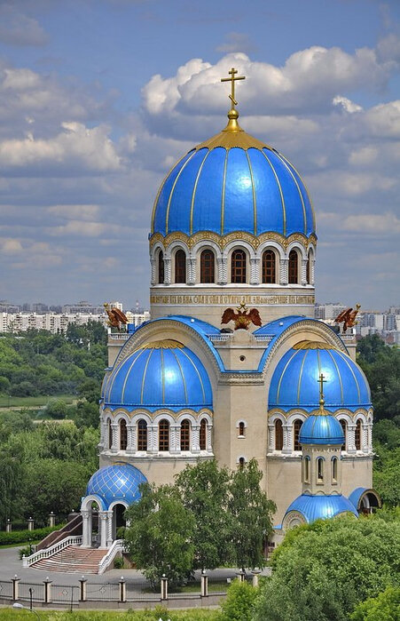храм живоначальной троицы фото