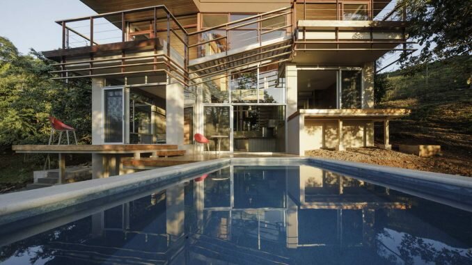 balcony house фото