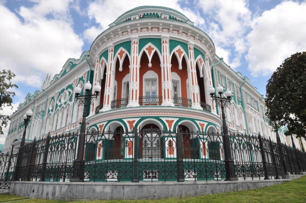 дом севастьянова екатеринбург фото