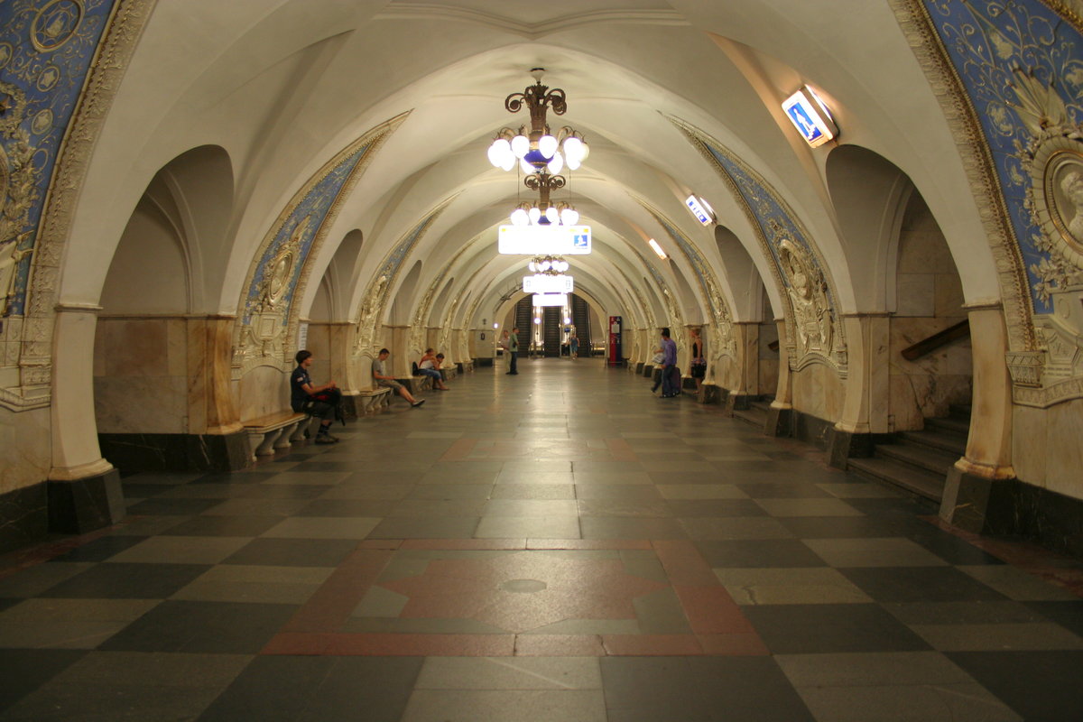 таганская станция метро кольцевая линия фото