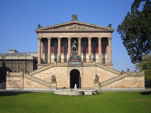 старая национальная галерея в берлине фото