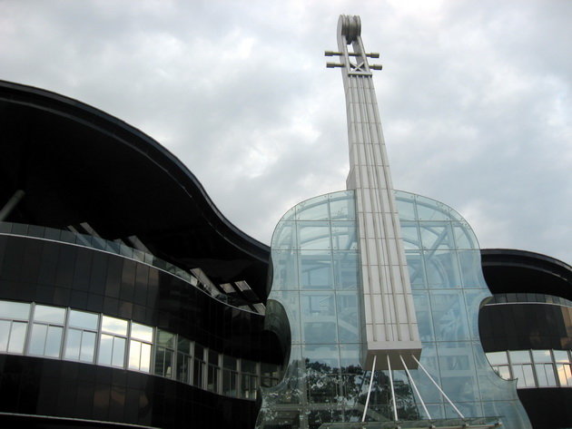 выставочный центр piano house, хуайнань, китай фото