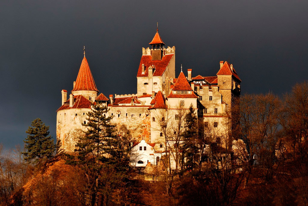 замок дракулы в румынии фото