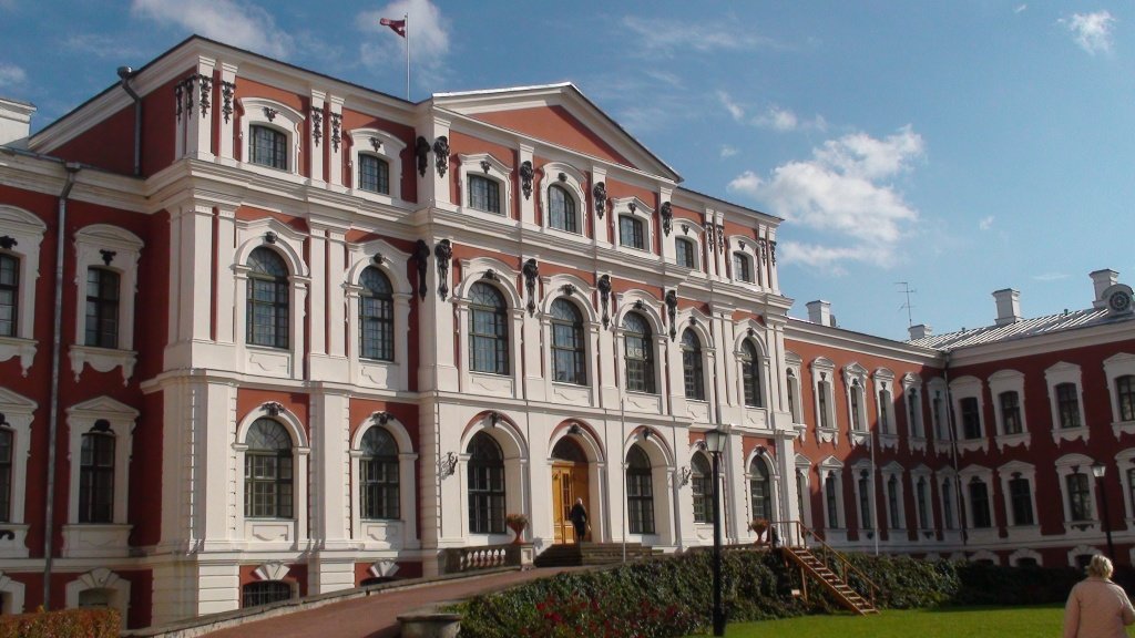 митавский дворец латвия растрелли фото